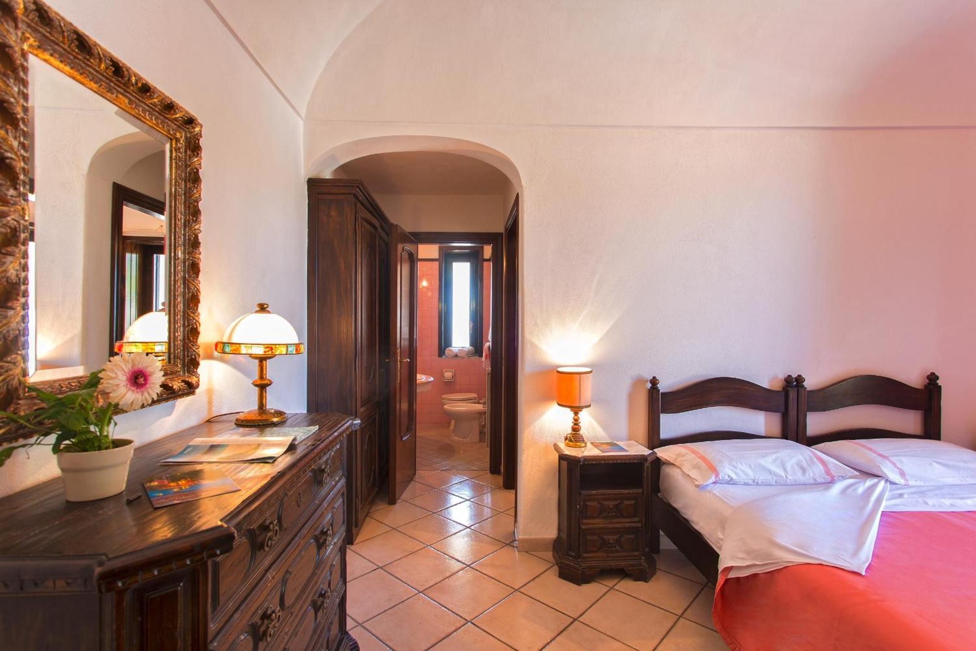 Standard Triple Room,66858409:JPEG