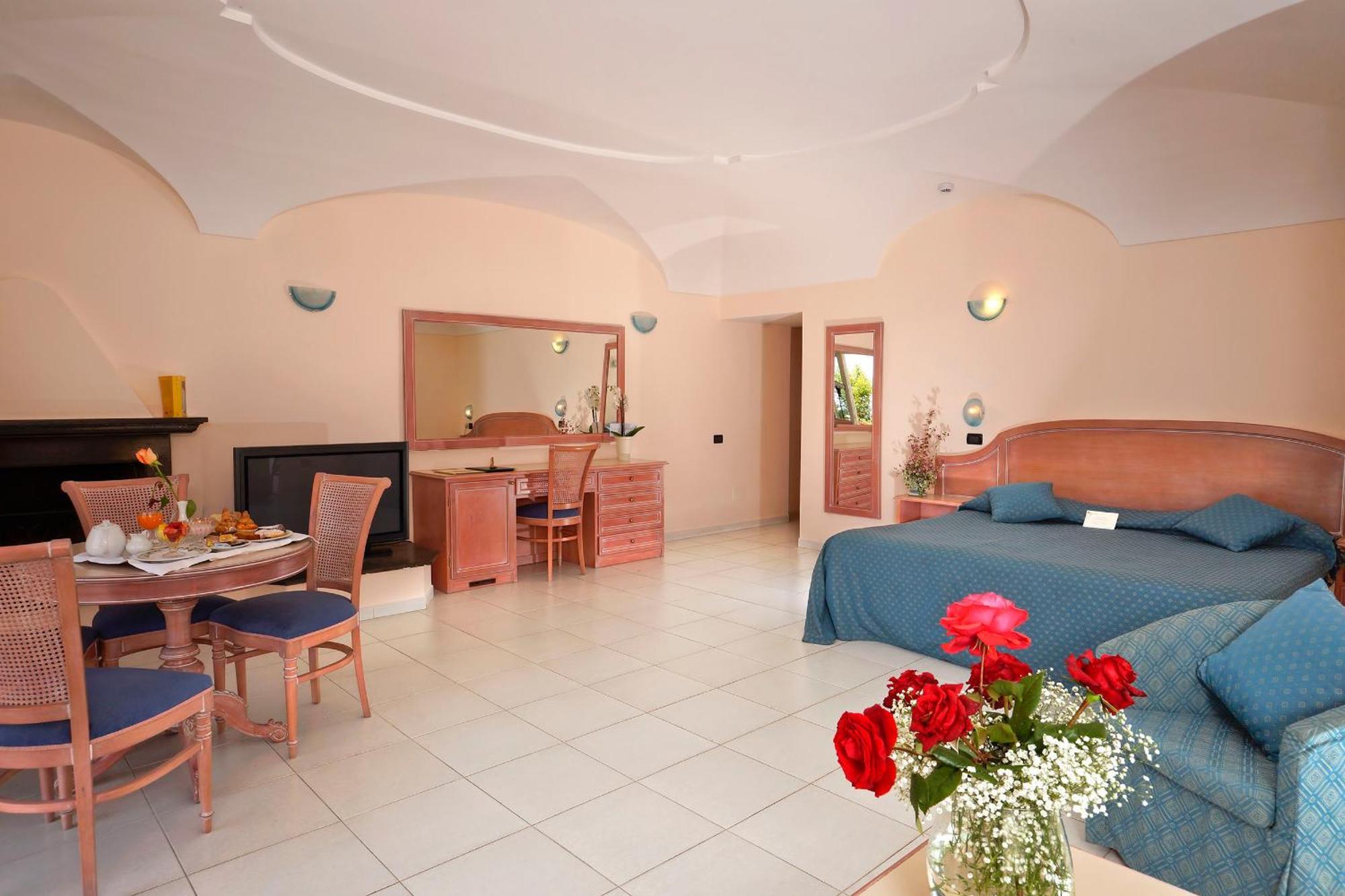 Superior Triple Room Sea View