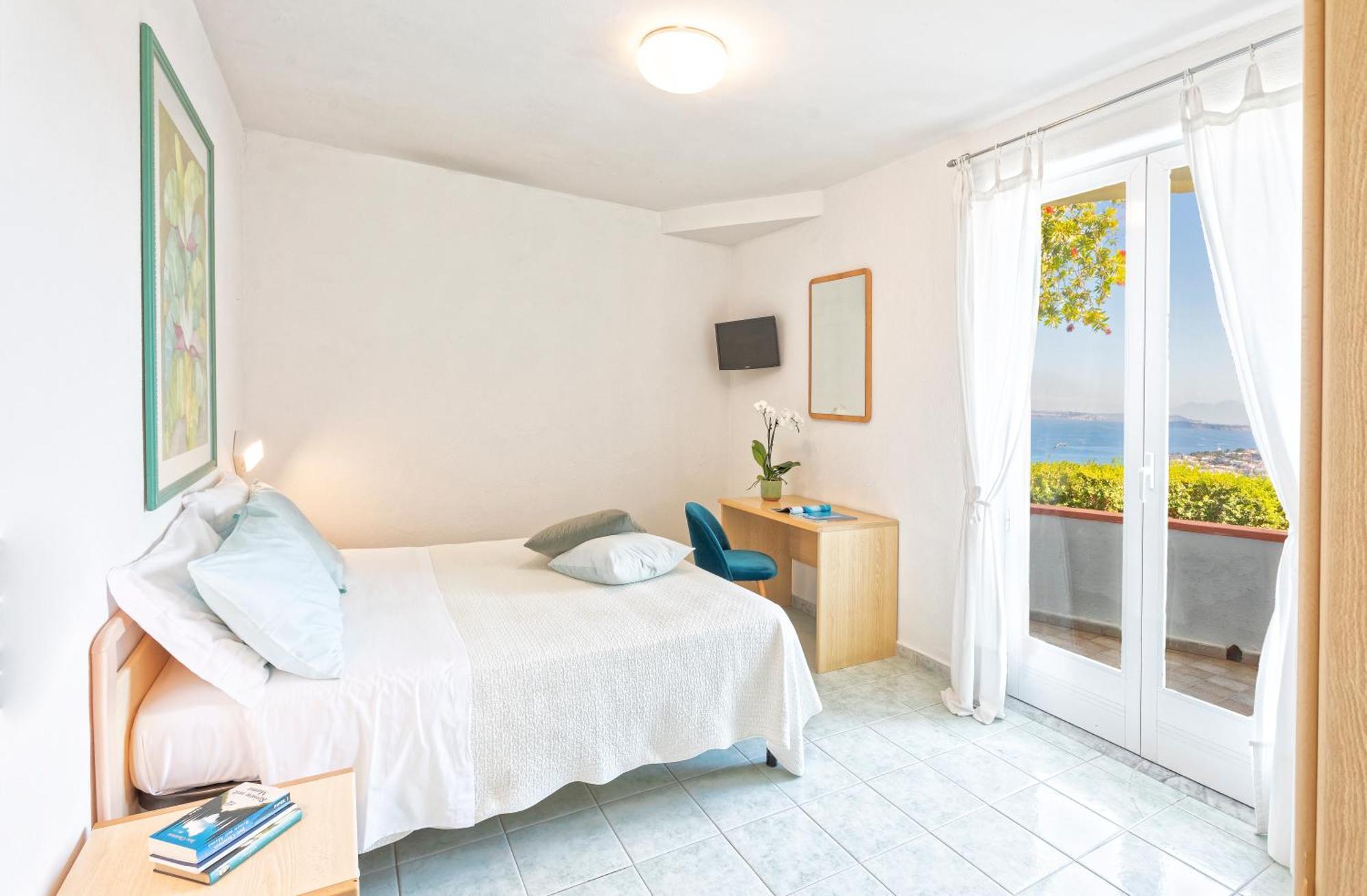 Double or Twin Room Balcony Sea View