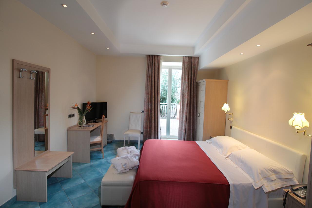 Superior Double Room,1209555754:JPEG