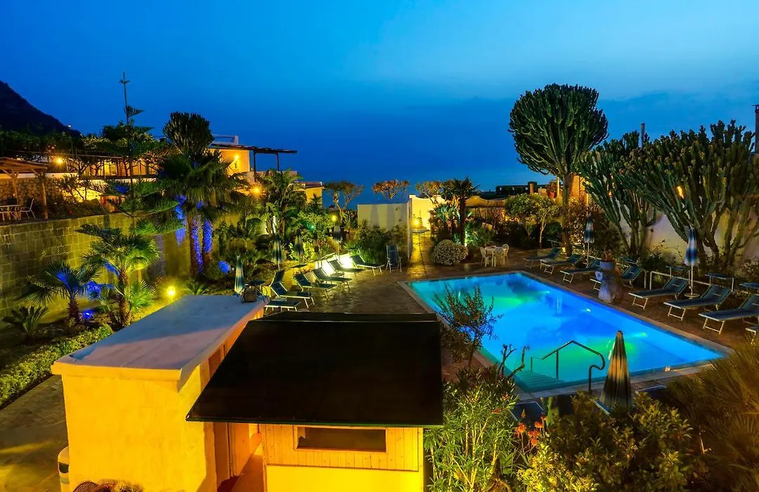 Room In Bb - Wellness And Relaxing Time In Ischia, We Are Waiting For You Num02-1
