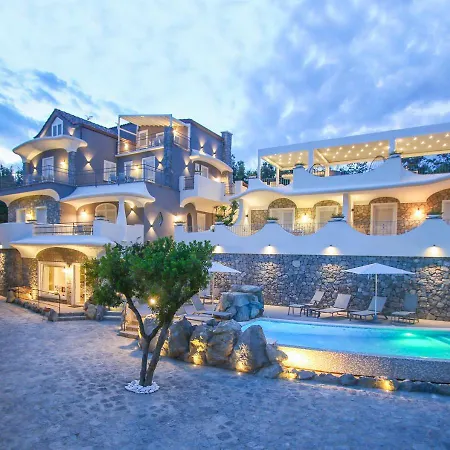 Villa Caruso-2